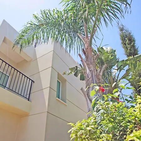 Iona Villa Paralimni
